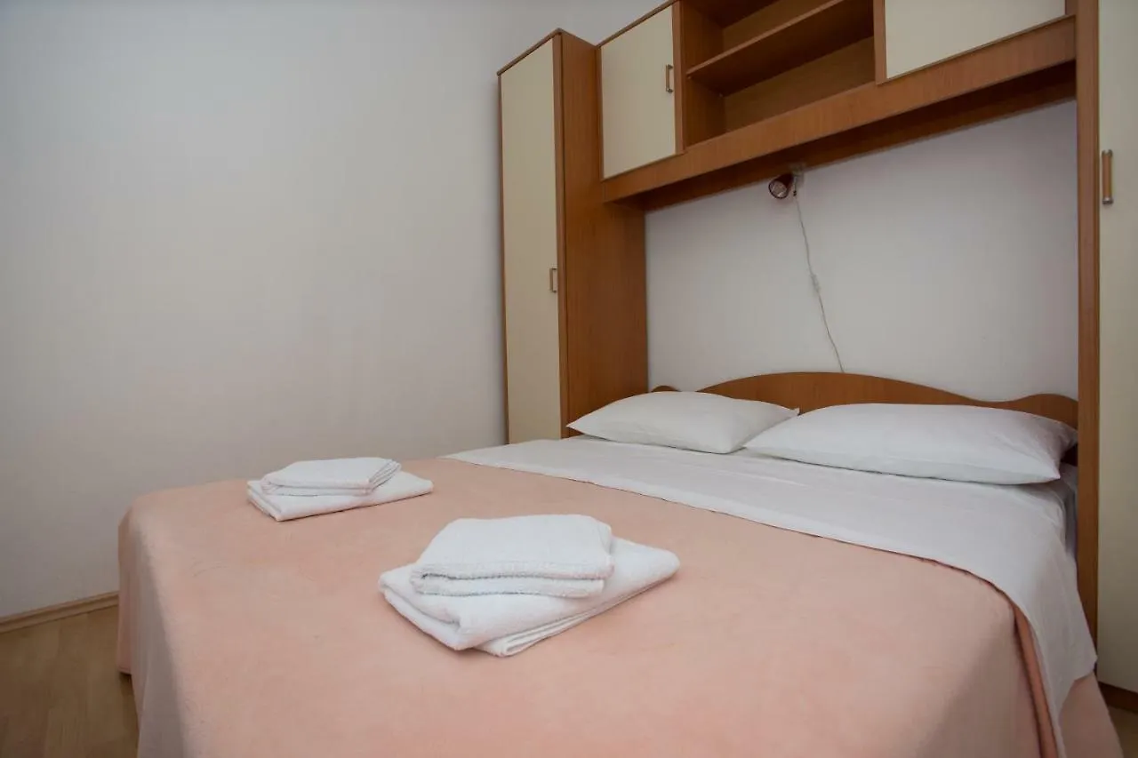 Beach Studio Apartment Ivan Kaštela Croazia